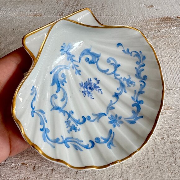 Vintage Limoges France Saks Fifth Avenue Shell Bowl - Picture 1 of 11